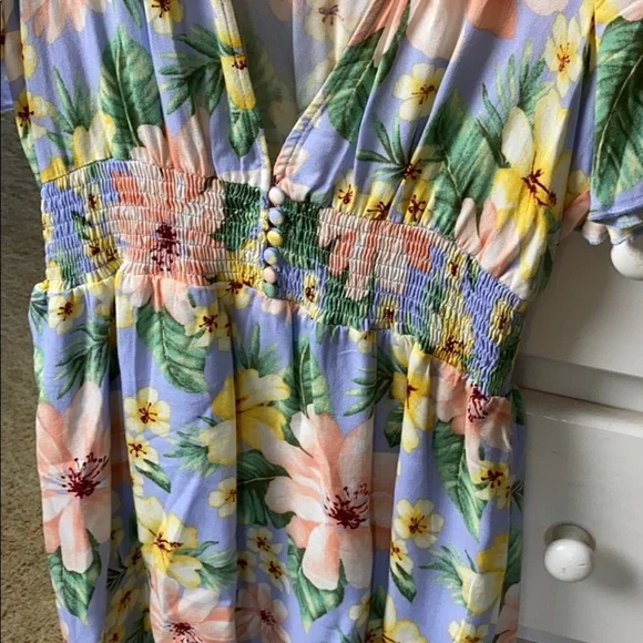 Floral Short Sleeve Dress - Picture 3 of 4